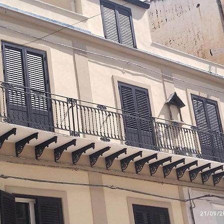 Il Cuore Di Ballaro Palermo Exteriör bild